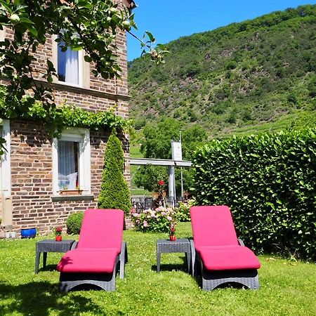 Altes Pfarrhaus Hotel Ernst Bagian luar foto